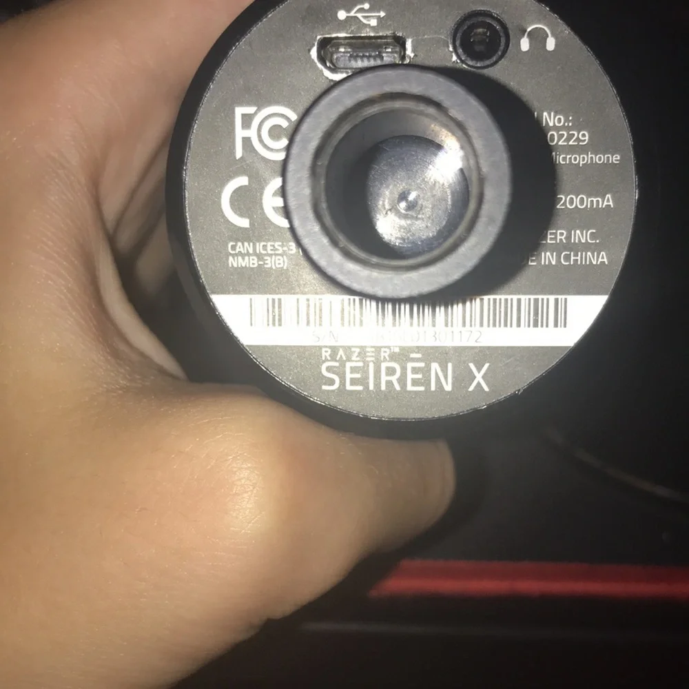Razer Seirēn X - Black